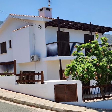 Seaclusion Vacation Villa Pomos Exterior foto